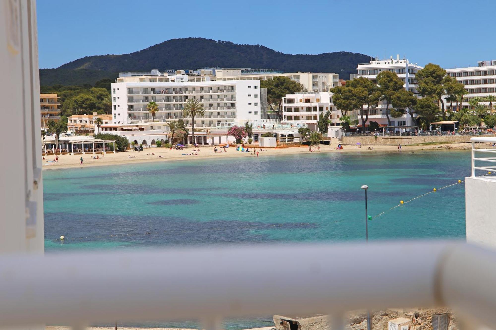 Apartamentos Playa Sol Es Canar  Room photo