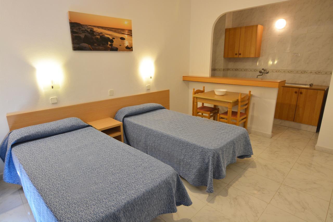 Apartamentos Playa Sol Es Canar  Exterior photo